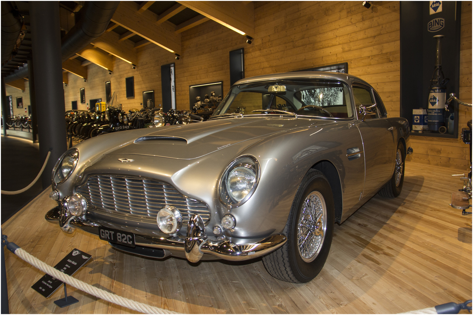 Aston Martin (1965)