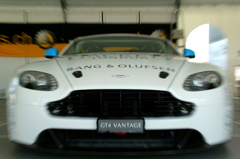 Aston Martin GT4 Vantage
