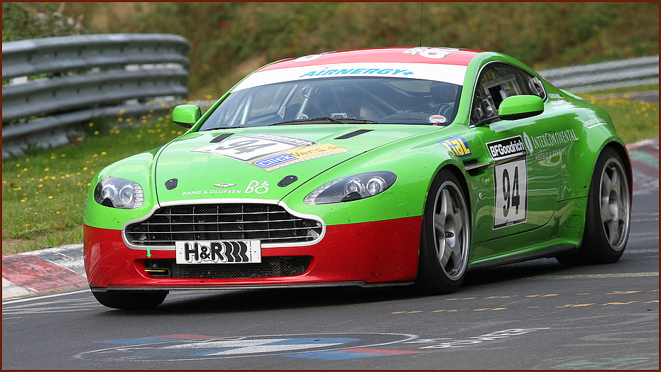 Aston Martin v8