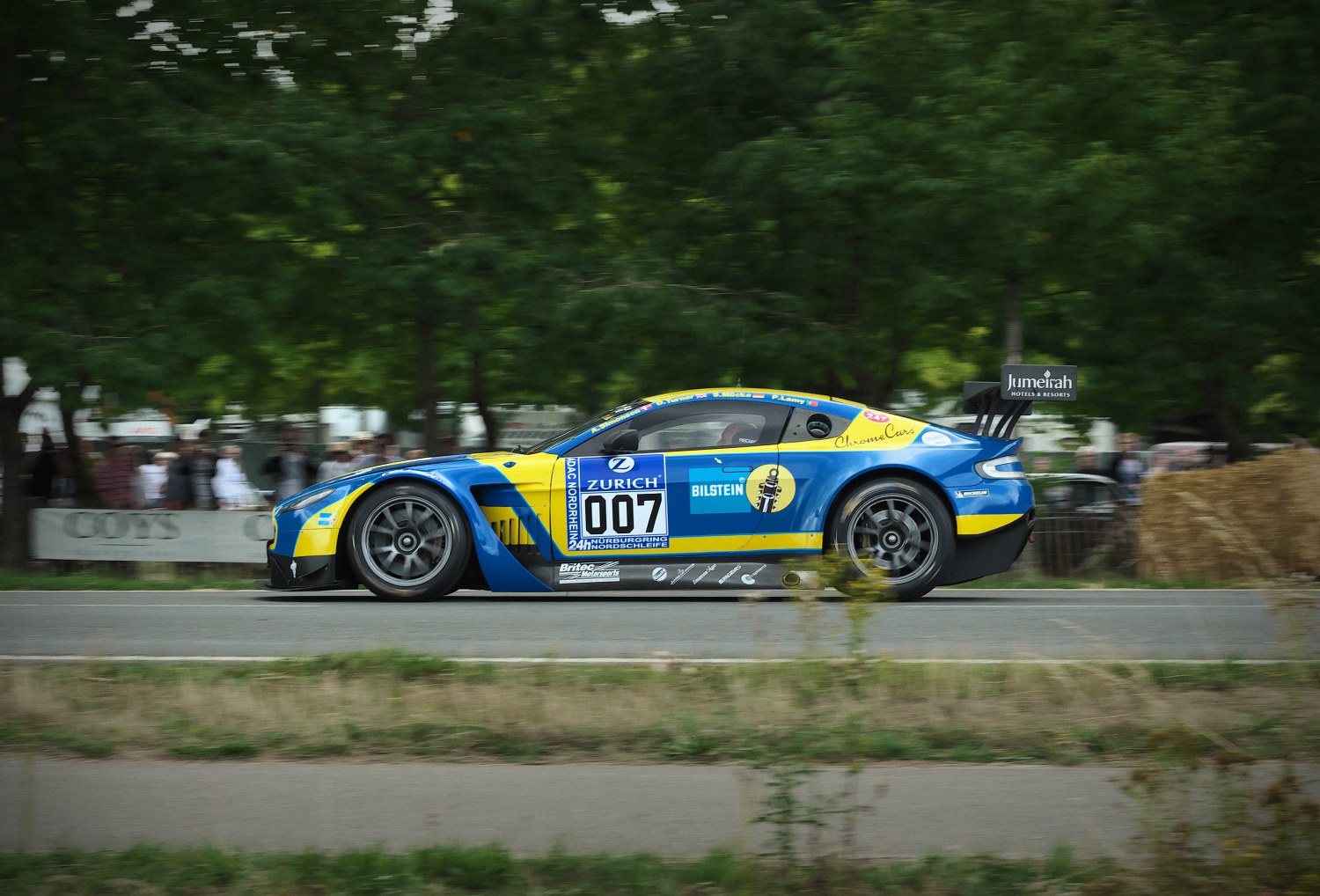 Aston Martin Vantage