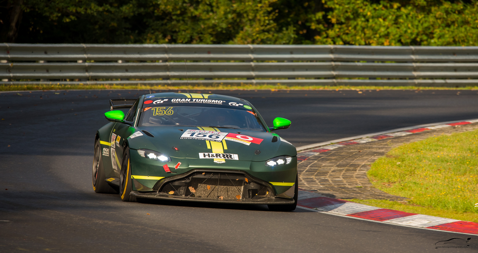 Aston Martin Vantage AMR GT4 