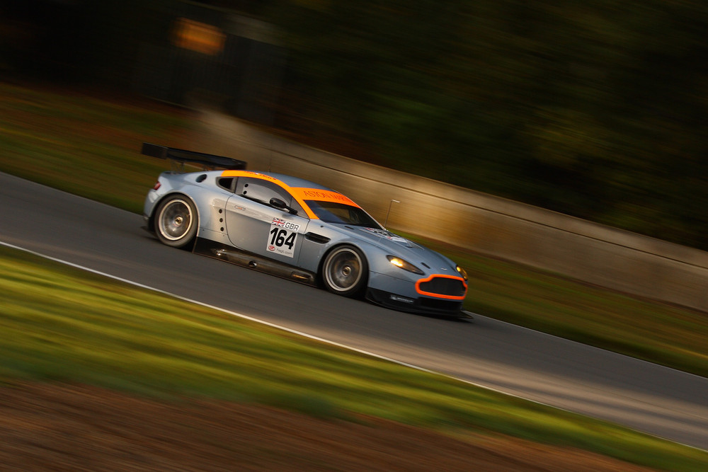 Aston Martin Vantage GT2