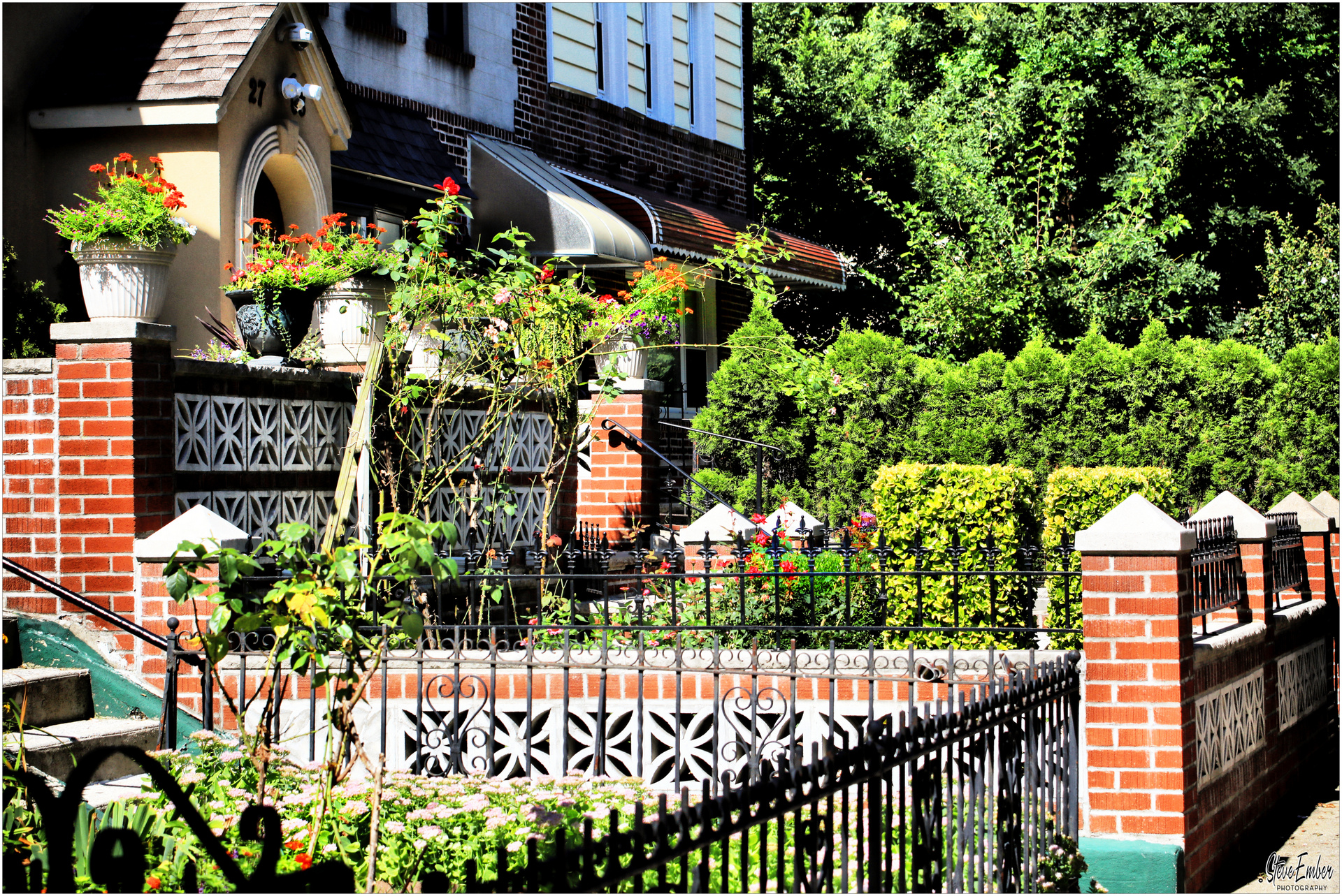 AstoriaScape No. 1 - Homes and Gardens