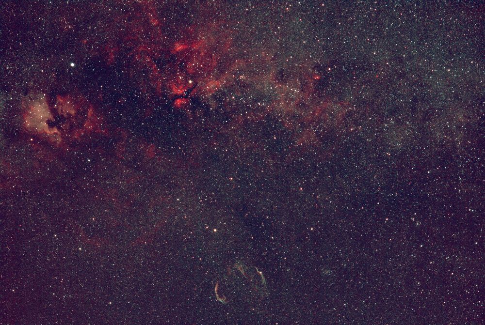 Astronebel im Sternbild Schwan/ Weitfeld (24 x 18 Grad) mit Astrokamera ZWO ASI 2600 MC Pro