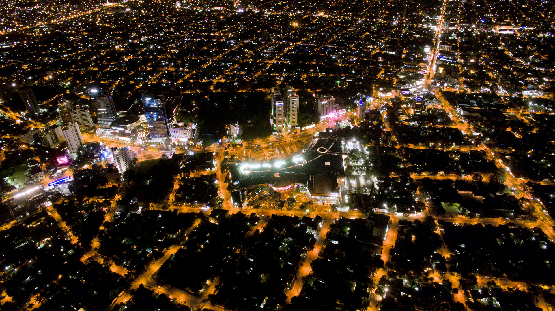 Asuncion bei Nacht 