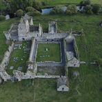 At Hassel Abbey Irland 