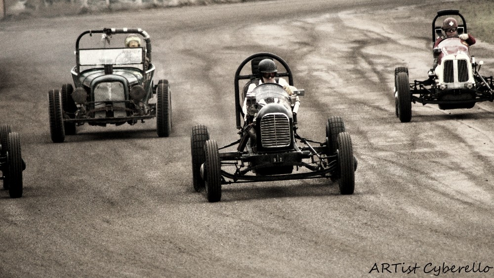 at Hindenberg dirt track races