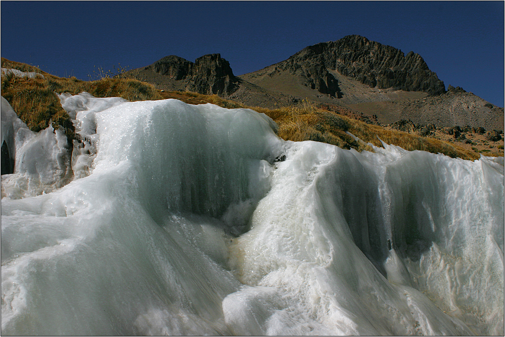 at pata-pampa-pass (4800 m)