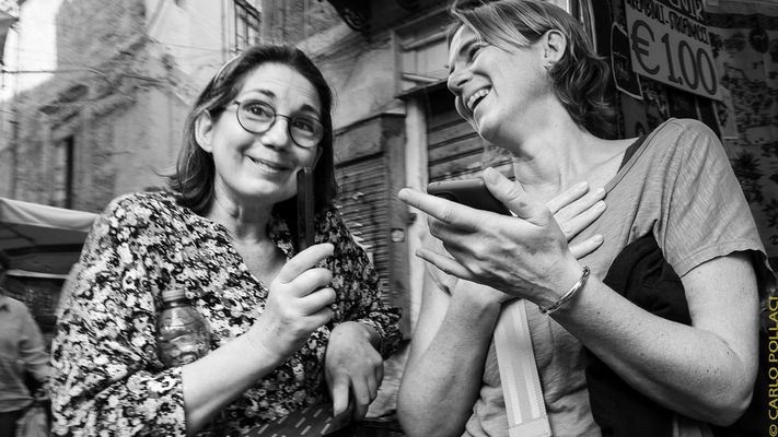 At the market, the spectacle of the people # 7