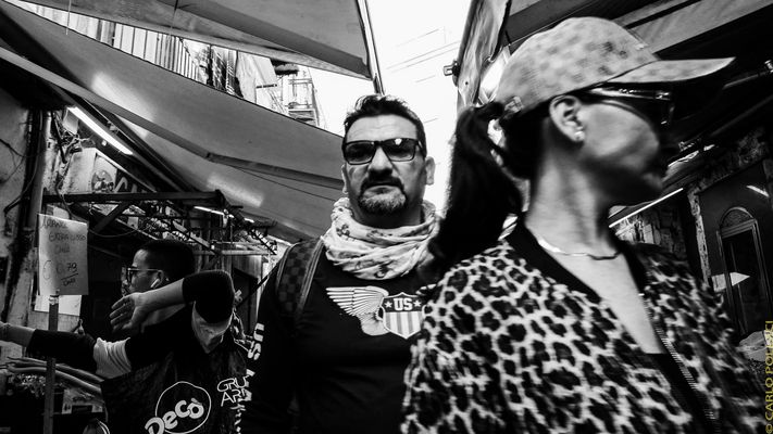 At the market, the spectacle of the people # 8