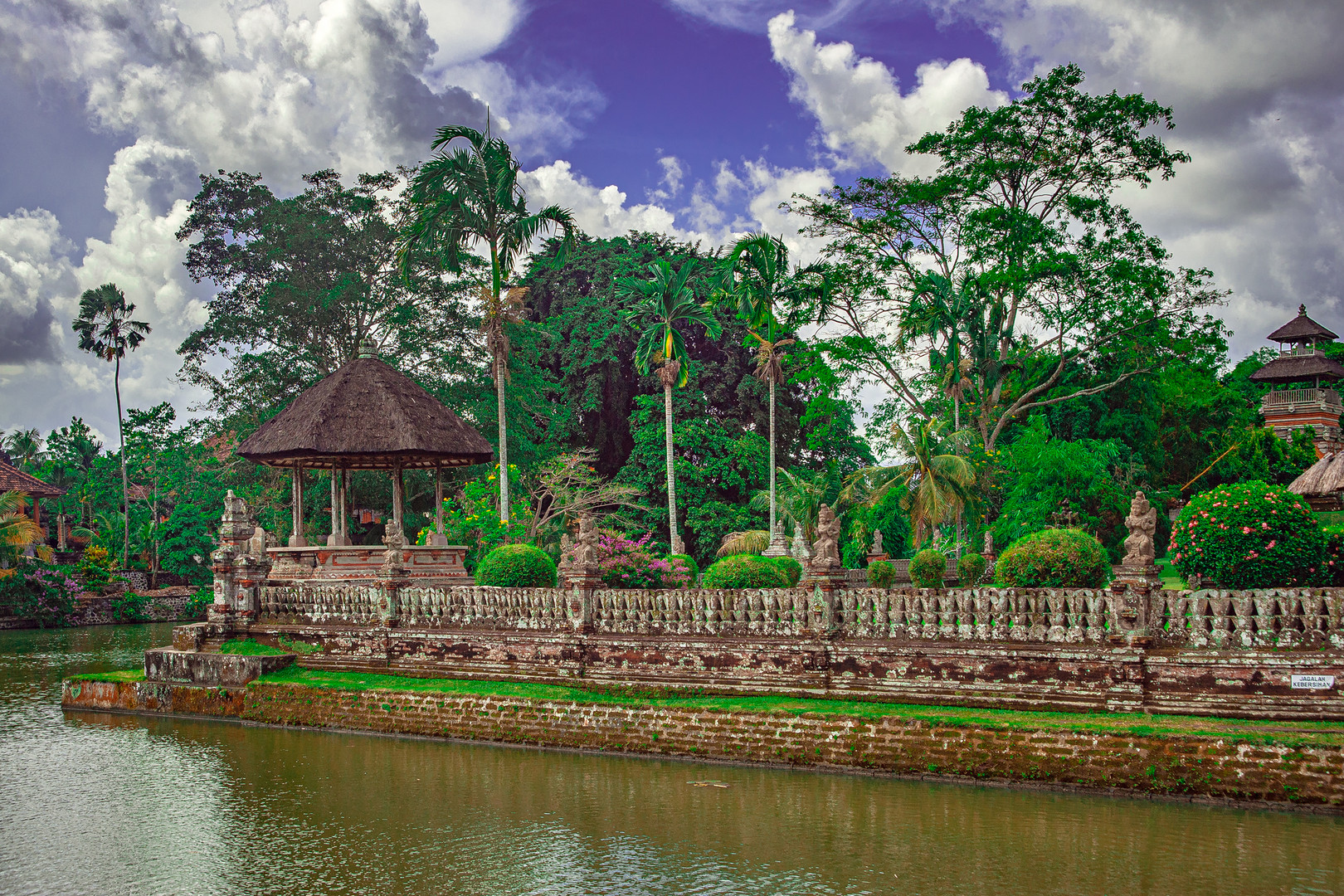 At the pond of Pura Taman Ayun