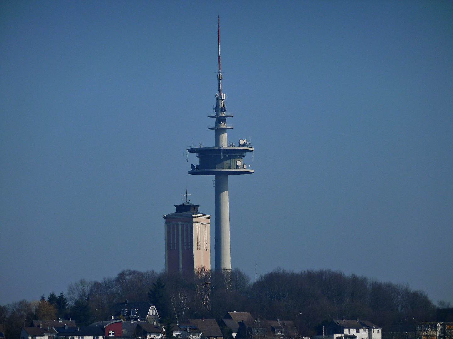 ATA-Dösken und Fernsehsender