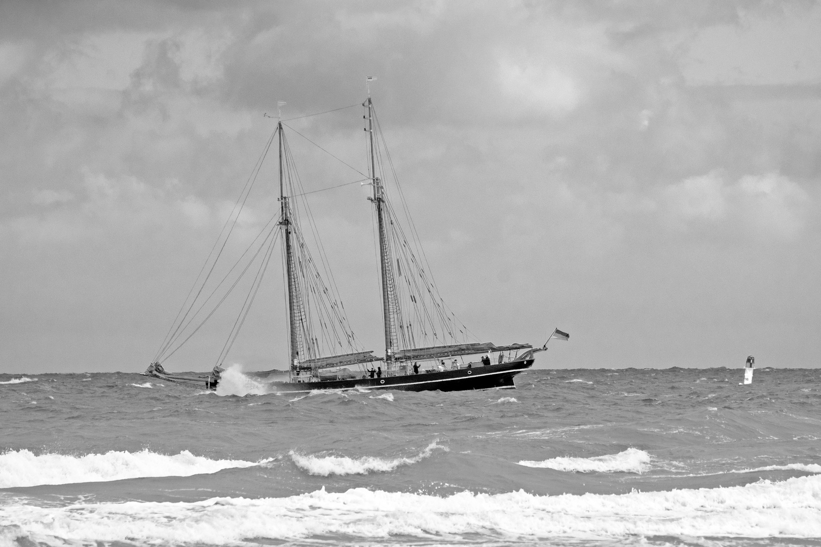 ATALANTA - taking a wild ride at buoy 16 in front of Warnemünde