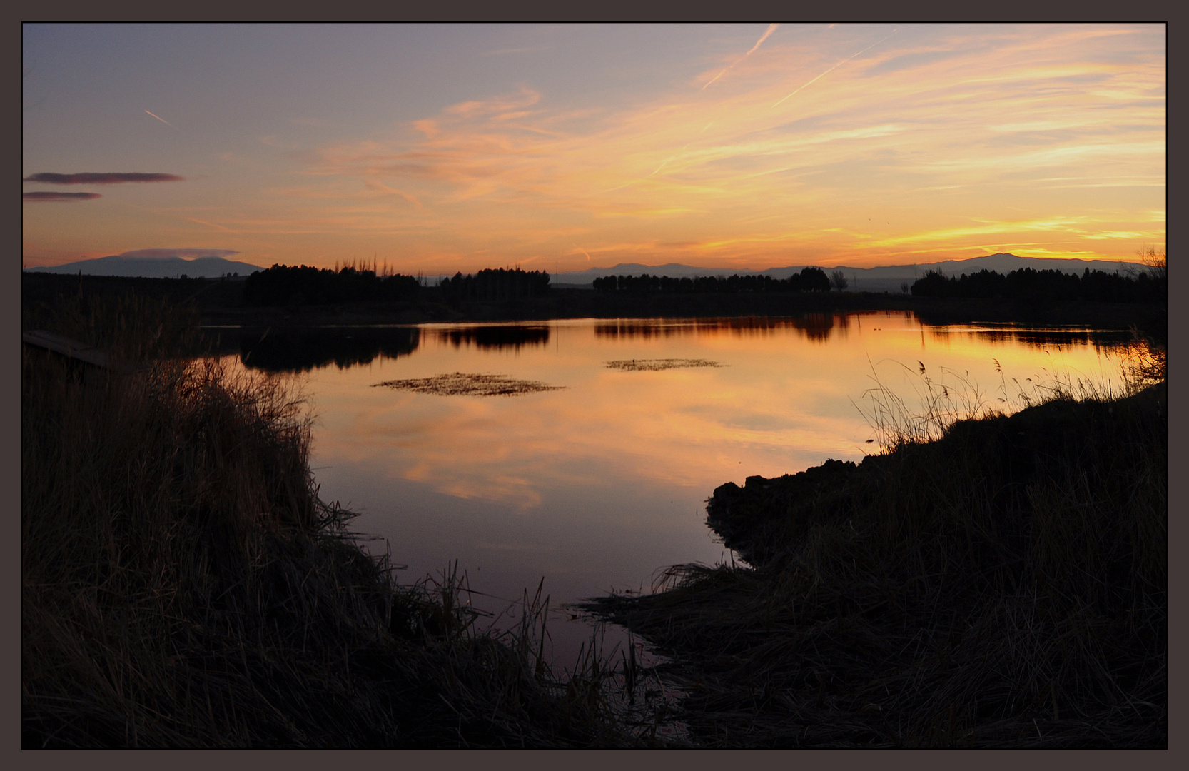 Atarcecer en el lago