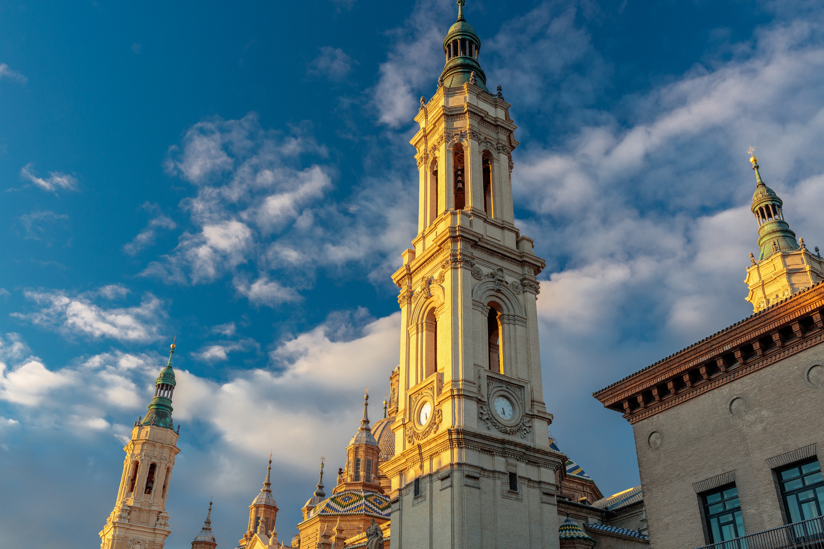 atardecer basílica del Pilar, Zaragoza