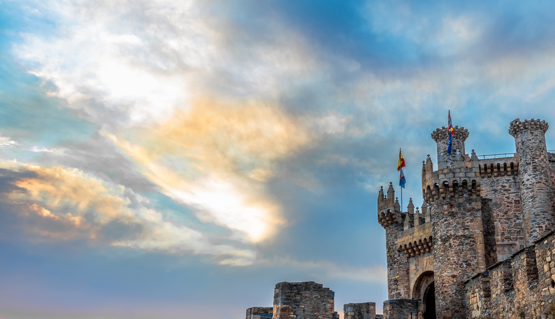 atardecer castillo ponferrada