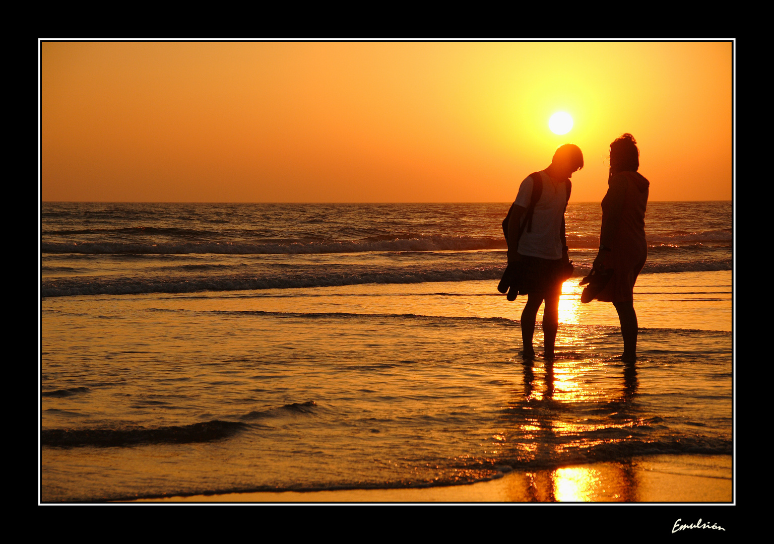 Atardecer con siluetas V