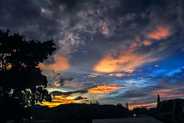 Atardecer de invierno en el trópico
