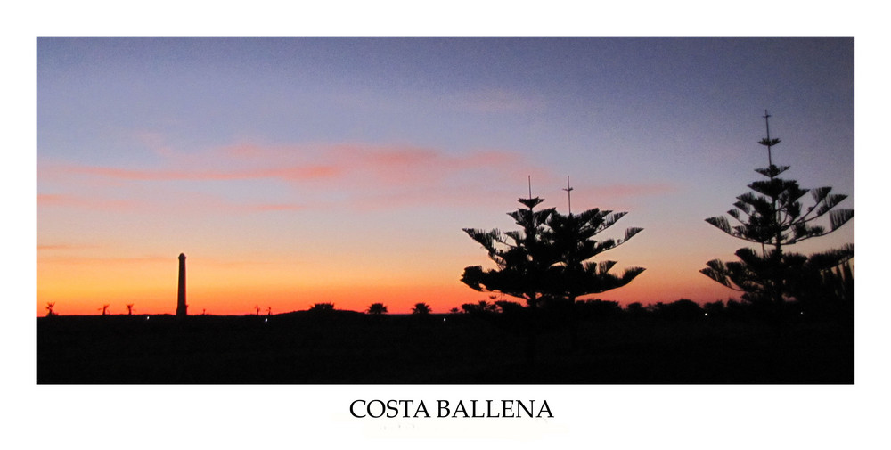 ATARDECER EN COSTA BALLENA