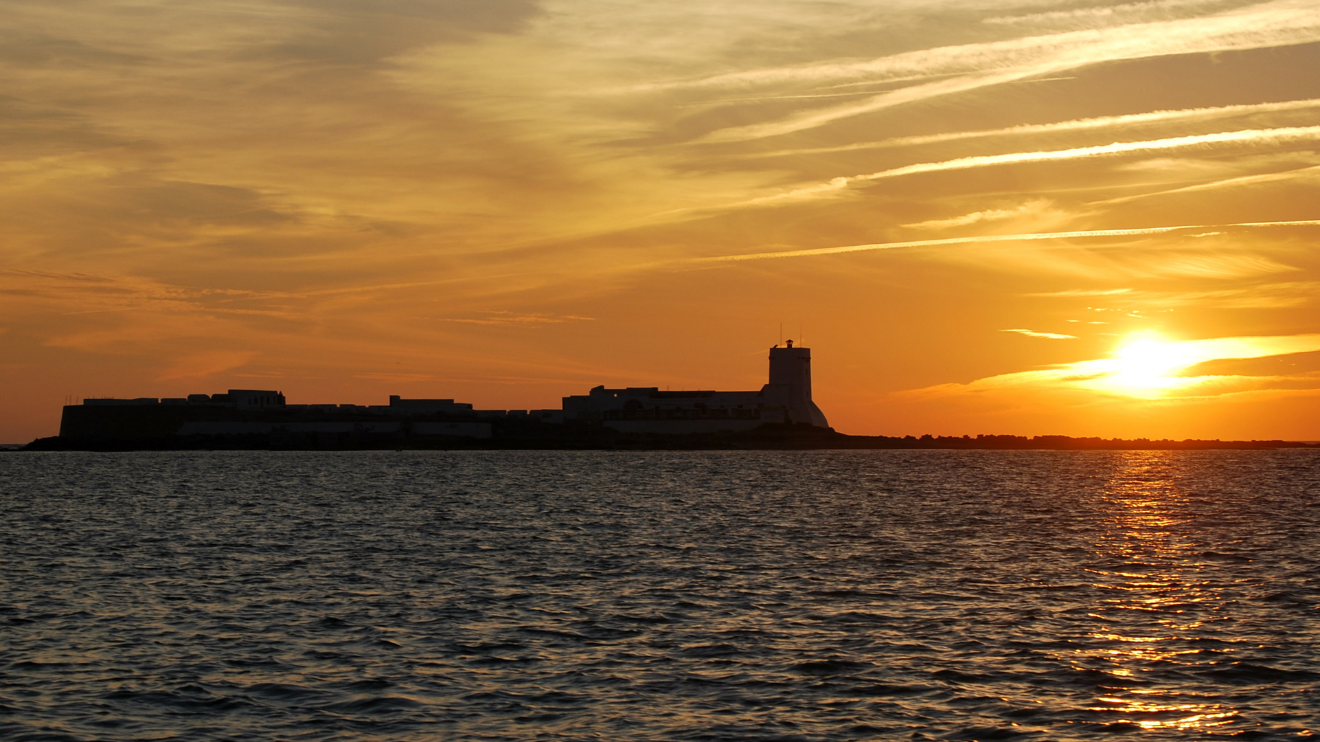 ATARDECER EN EL CASTILLO...