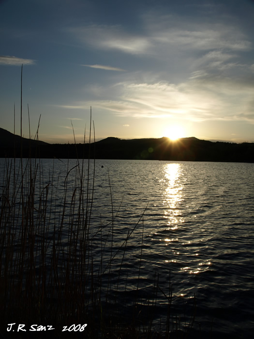 Atardecer en el lago