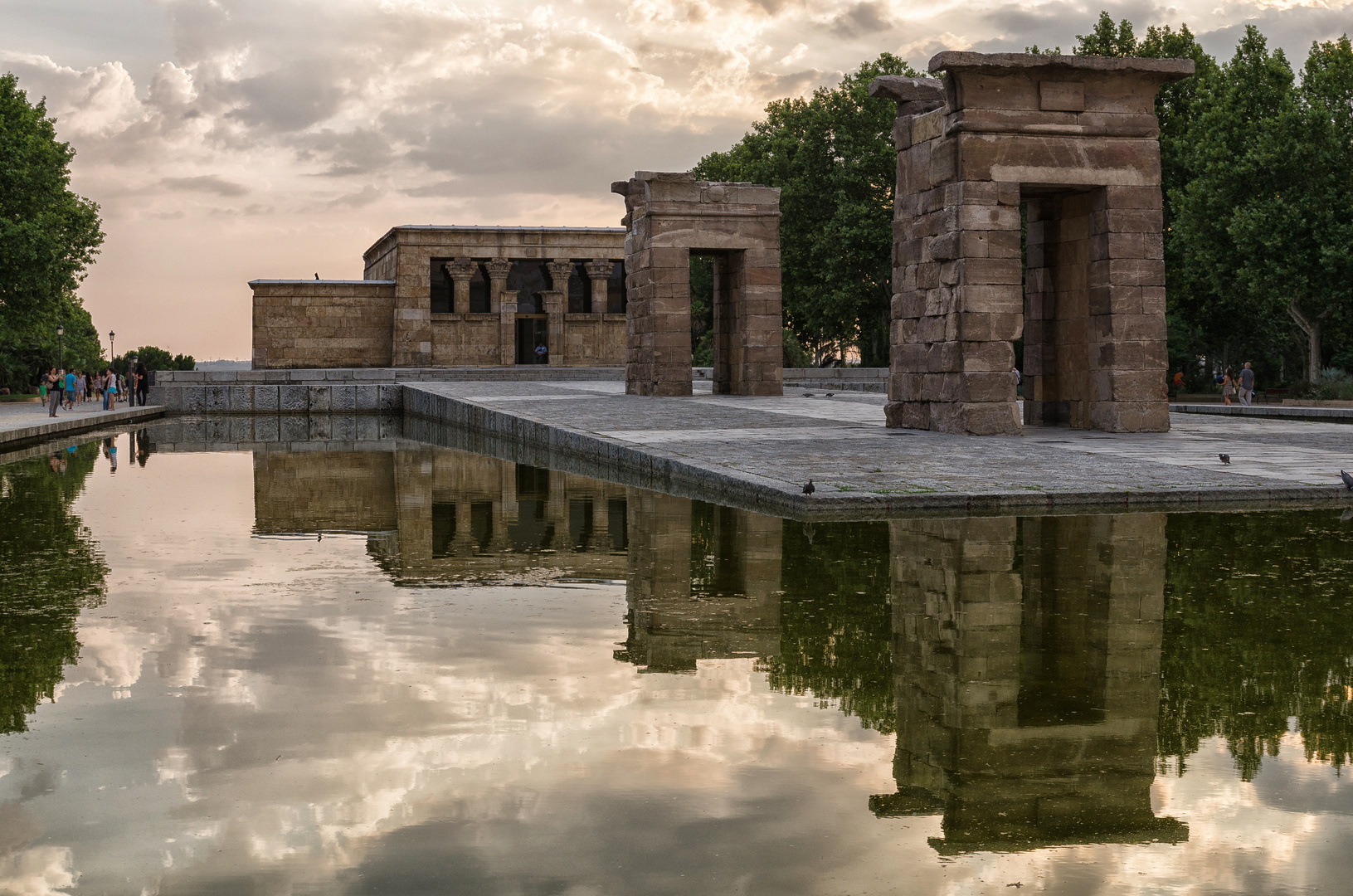 Atardecer en el Templo de Debod