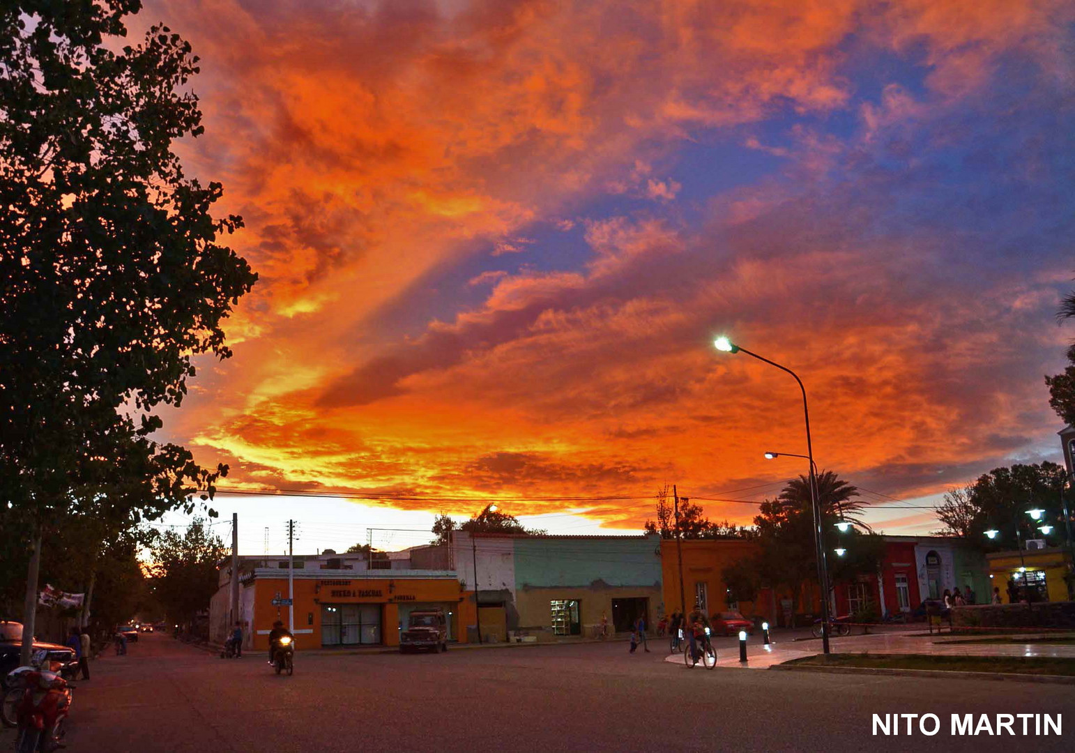 ATARDECER EN JACHAL ( 1 )