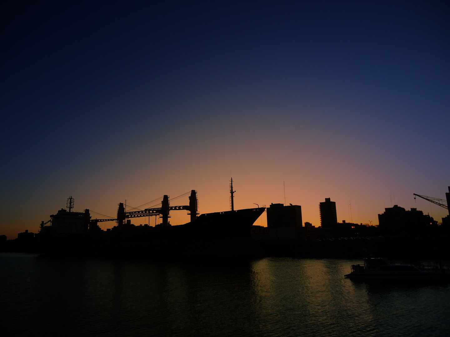 Atardecer en la ciudad