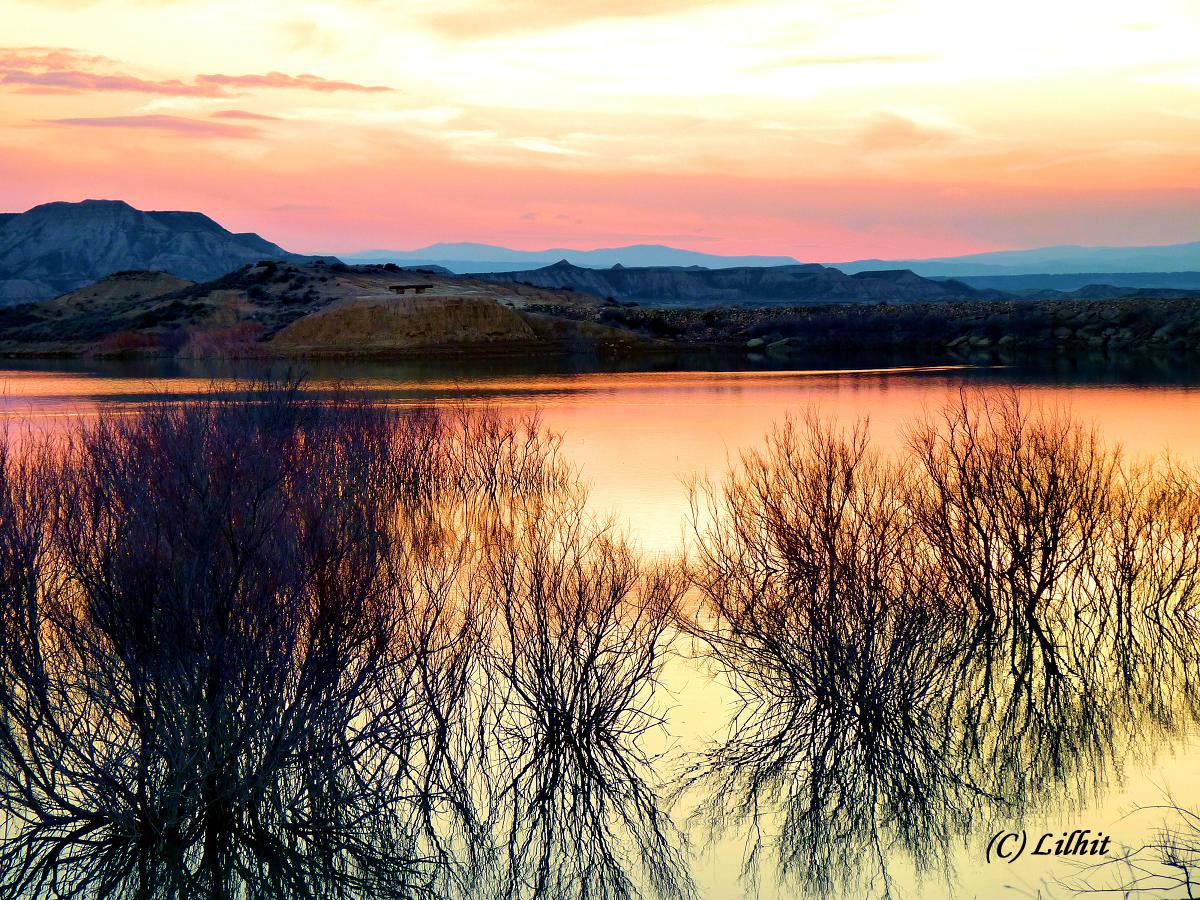 Atardecer en las Bardenas