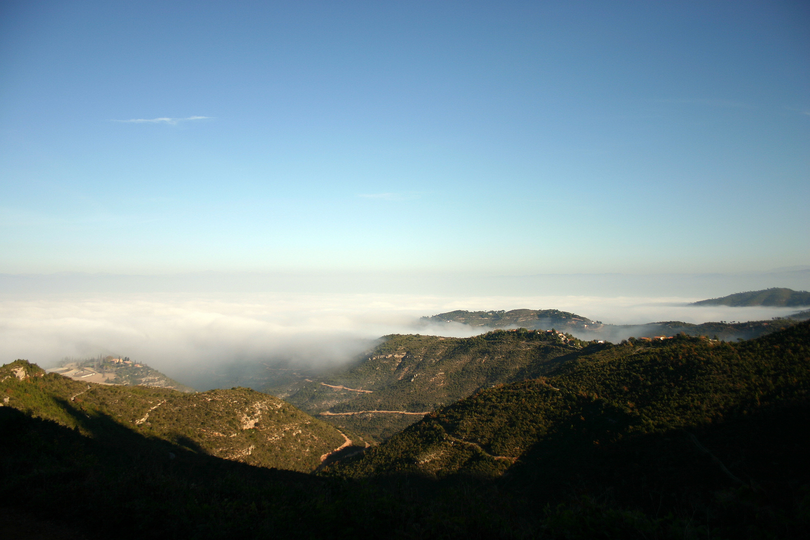 atardecer en las montañas de Montserrat 3