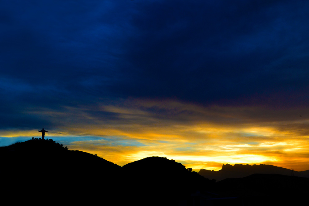 Atardecer en los contextos de Cochabamba