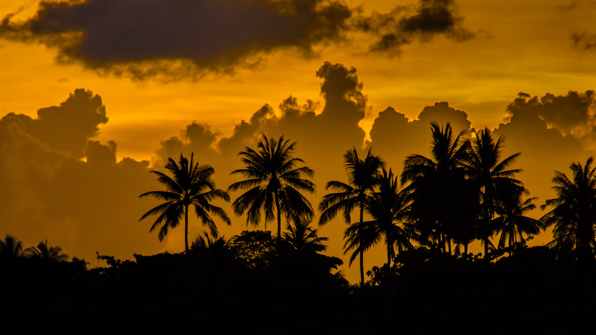 Atardecer en los mares del sur