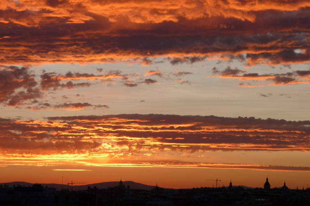 ATARDECER EN MI CASA