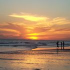 Atardecer en Playa de Monte Hermoso .