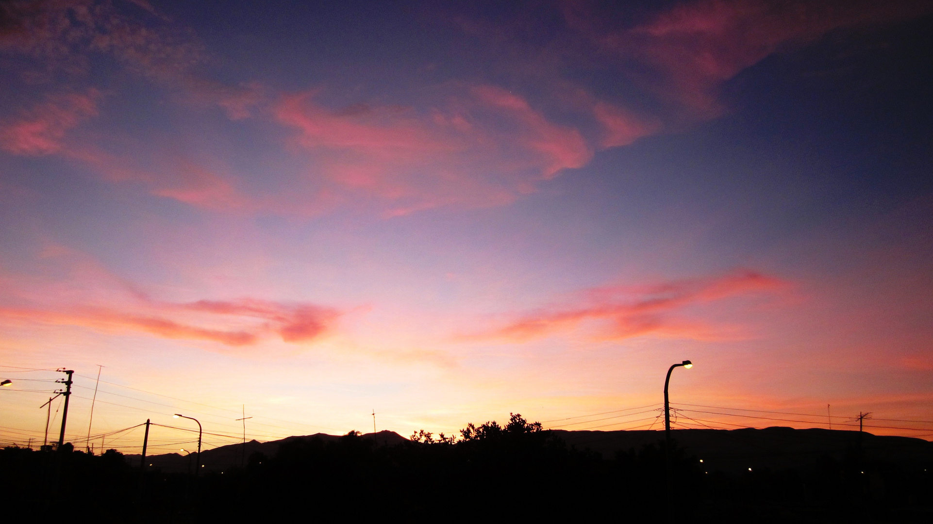 Atardecer en Santiago-Ica