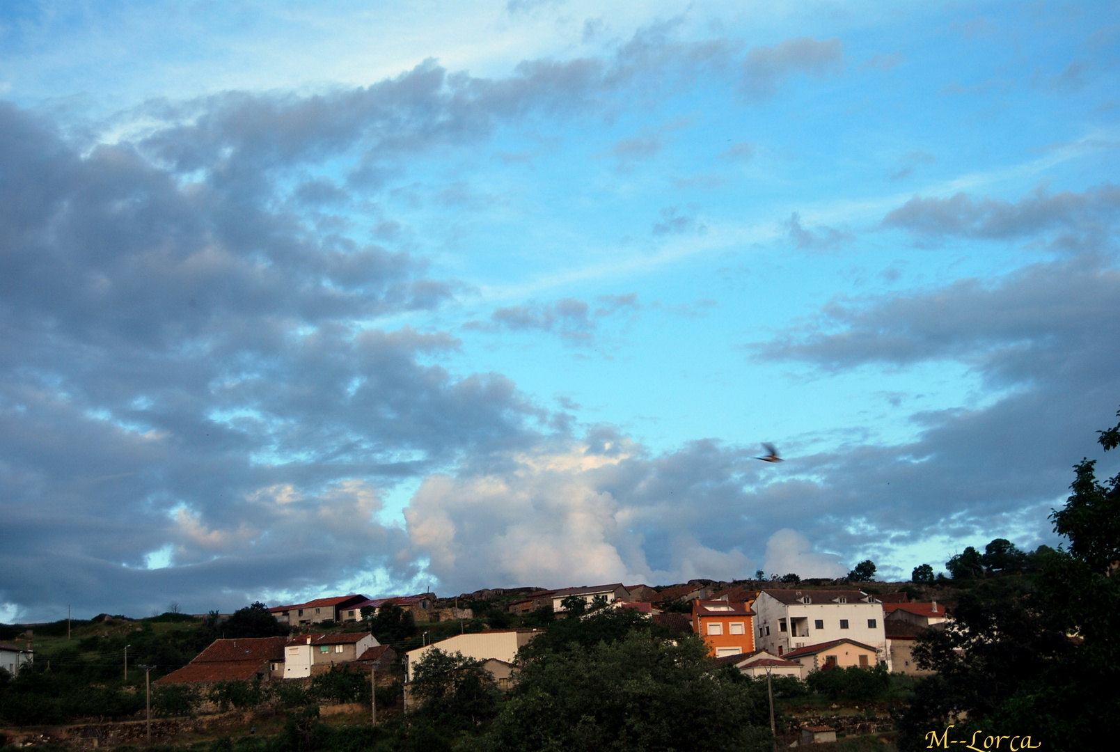 atardecer nublado