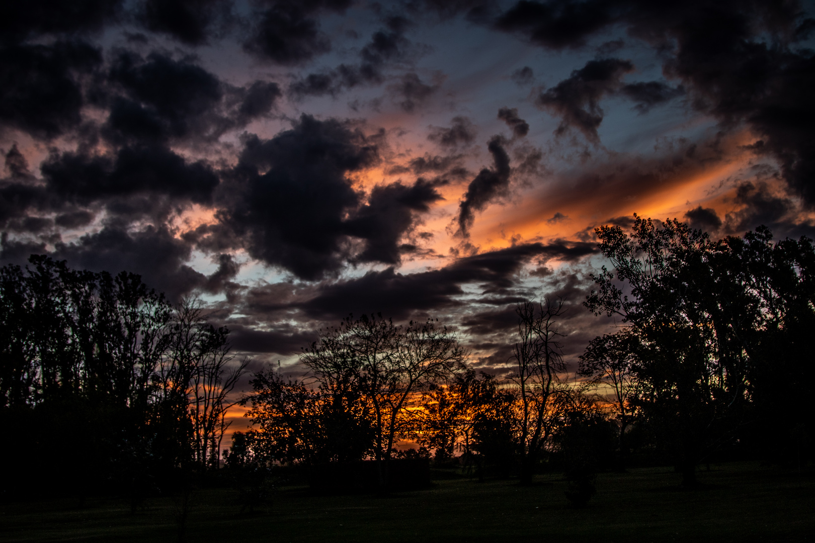 Atardecer nuboso II