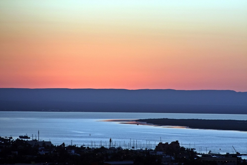 Atardecer paceño