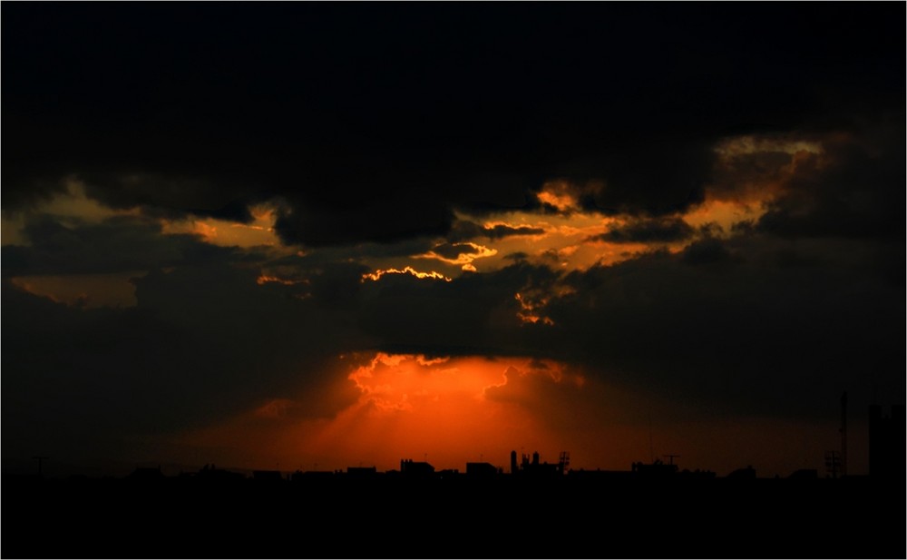 Atardecer sobre la ciudad