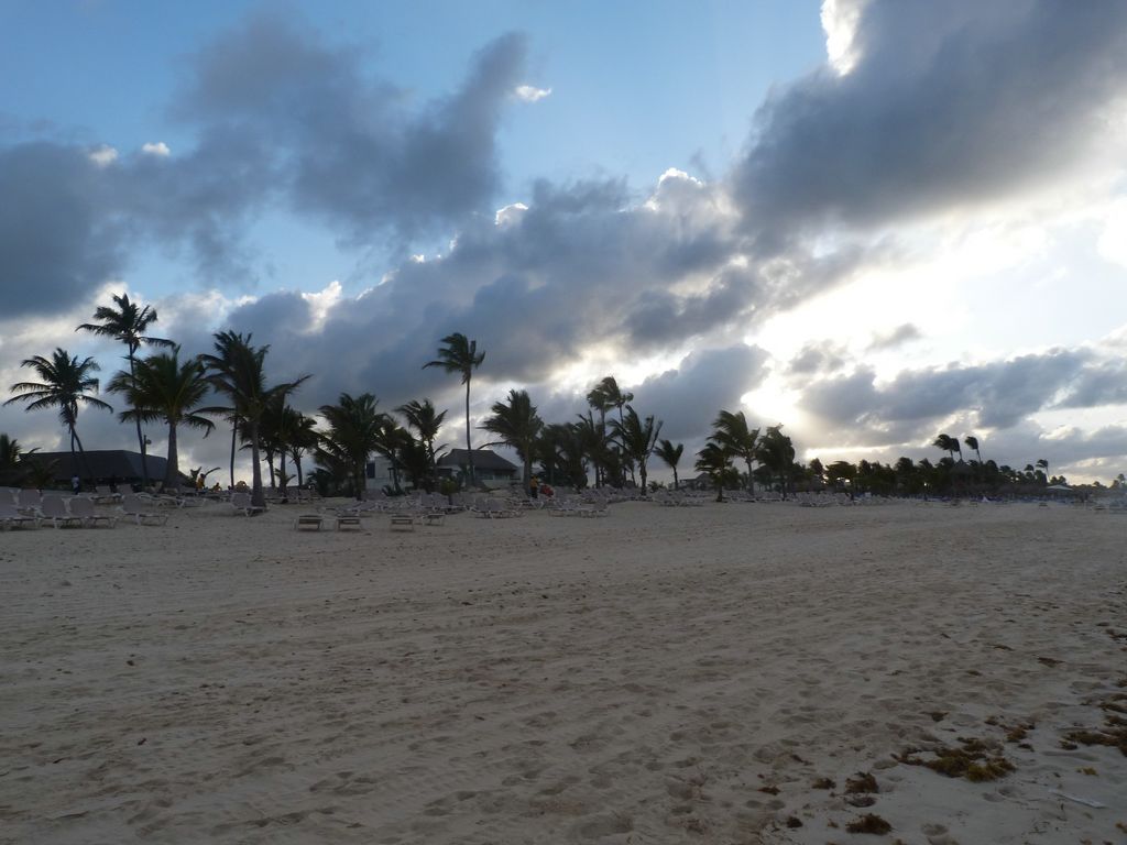 Atardecer tormentoso en Punta Cana.