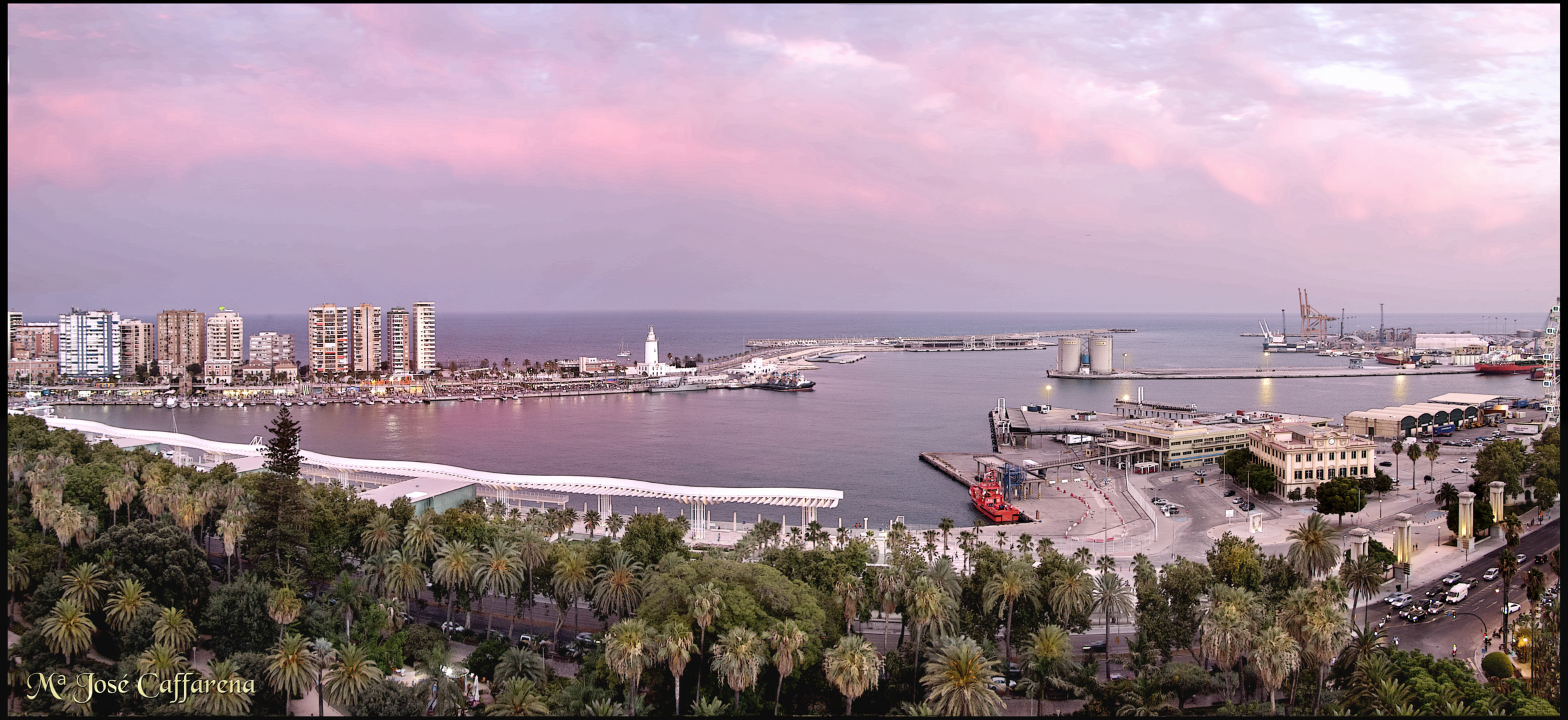 Atardeciendo en Málaga