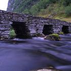 Atemberaubende Steinbrücke 