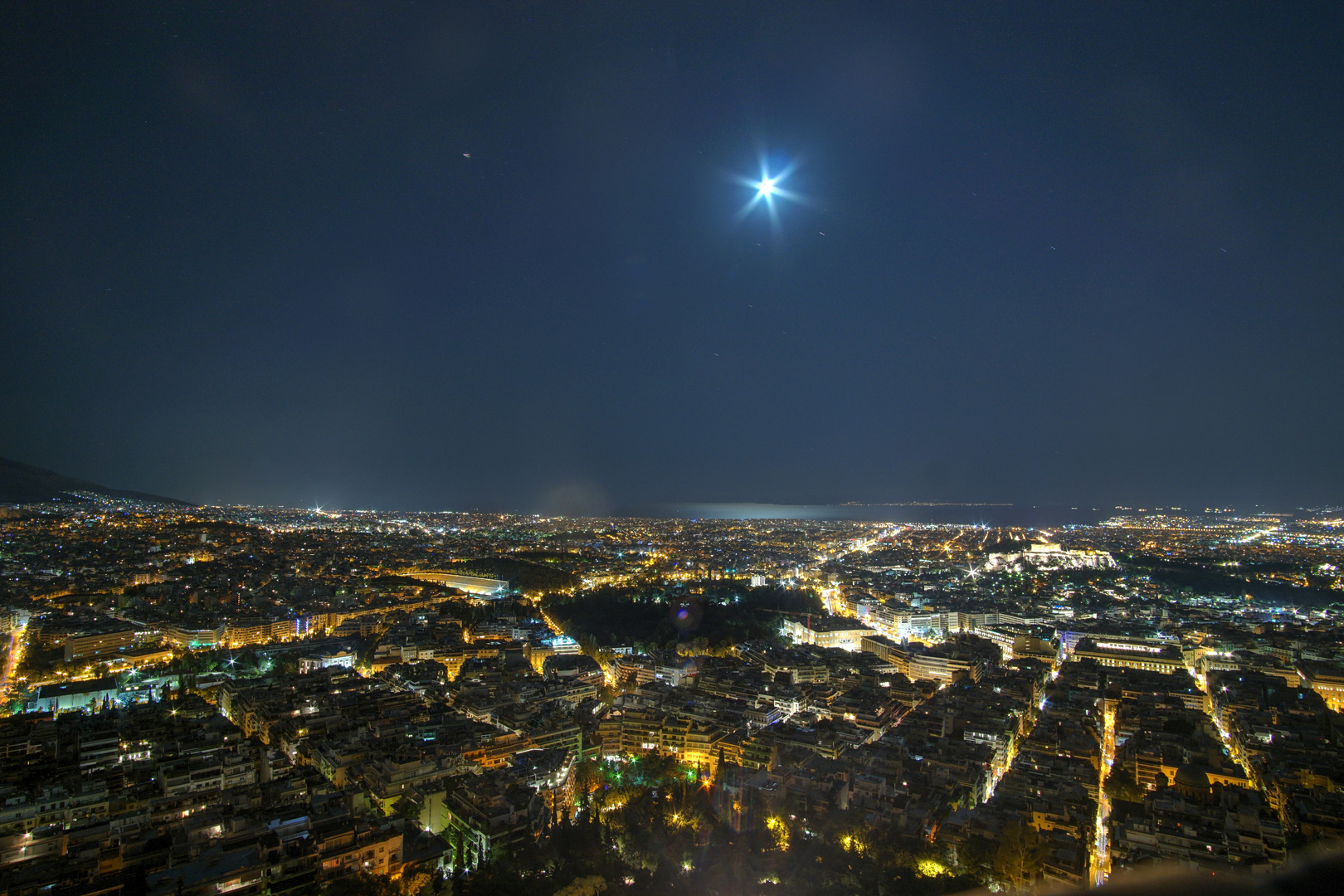 Athen bei Nacht