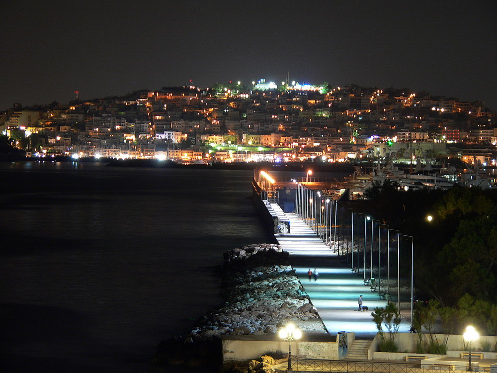 Athen bei Nacht