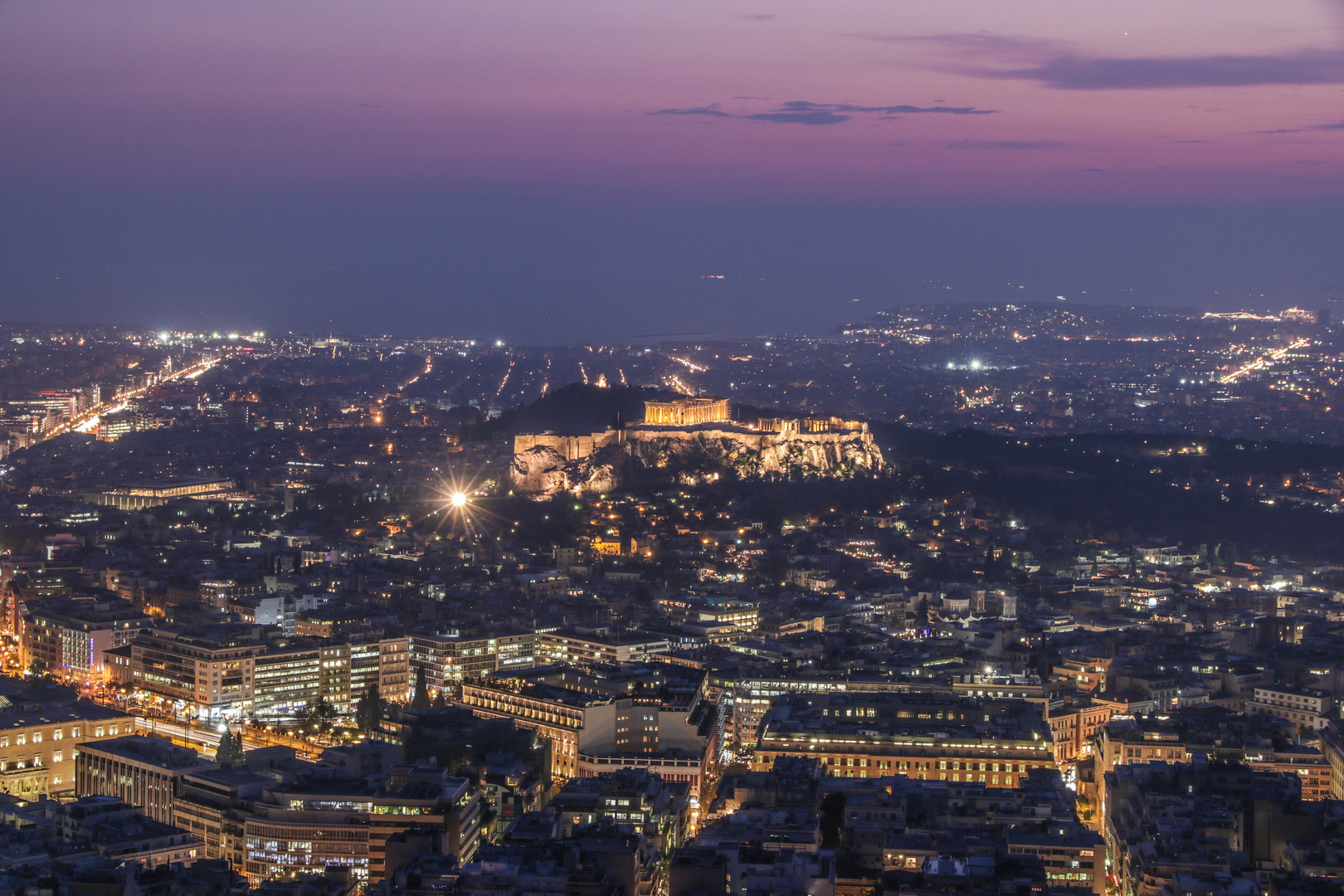 Athen von oben zum Sonnenuntergang