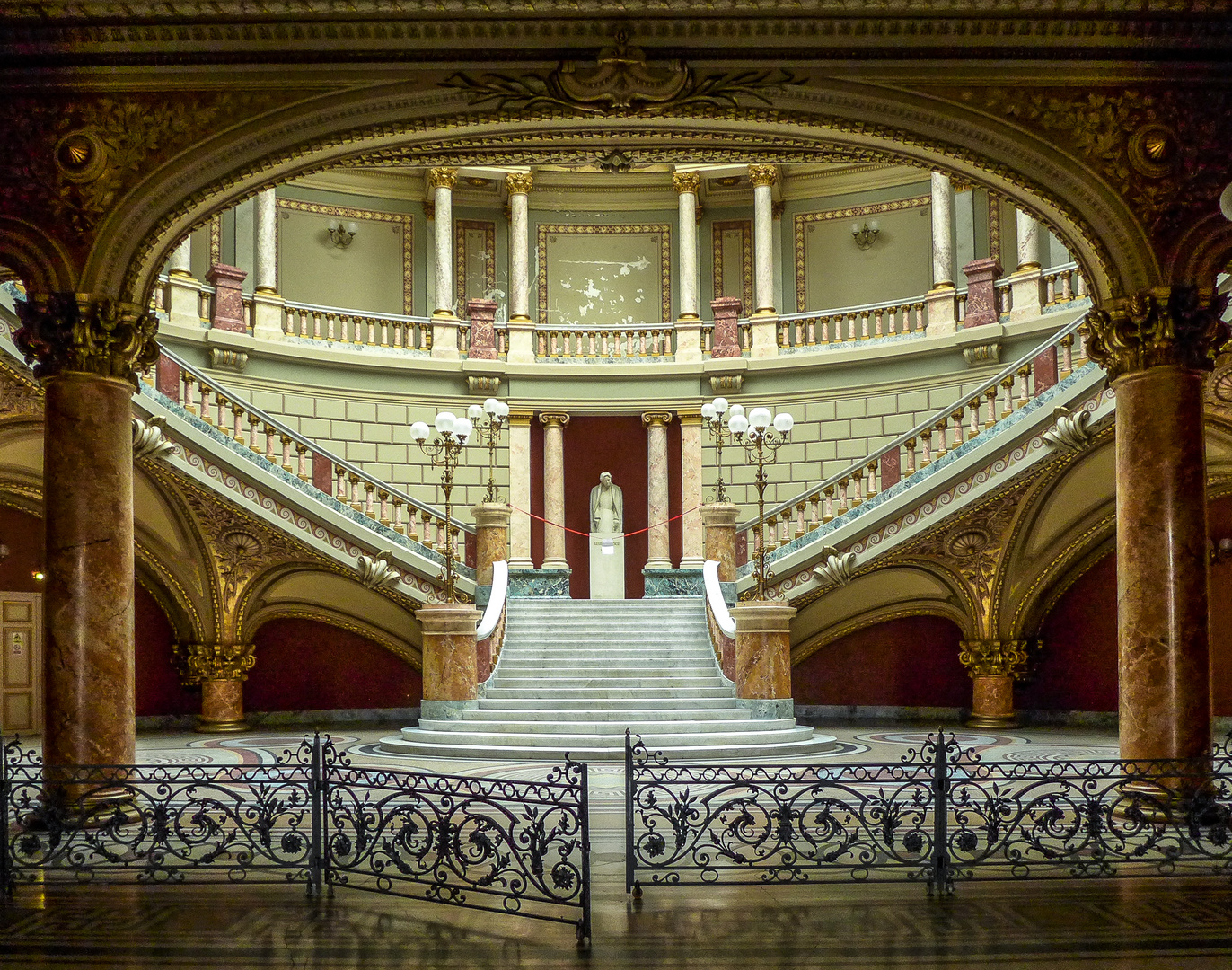 Athenäum Foto & Bild | architektur, europe, balkans Bilder auf ...