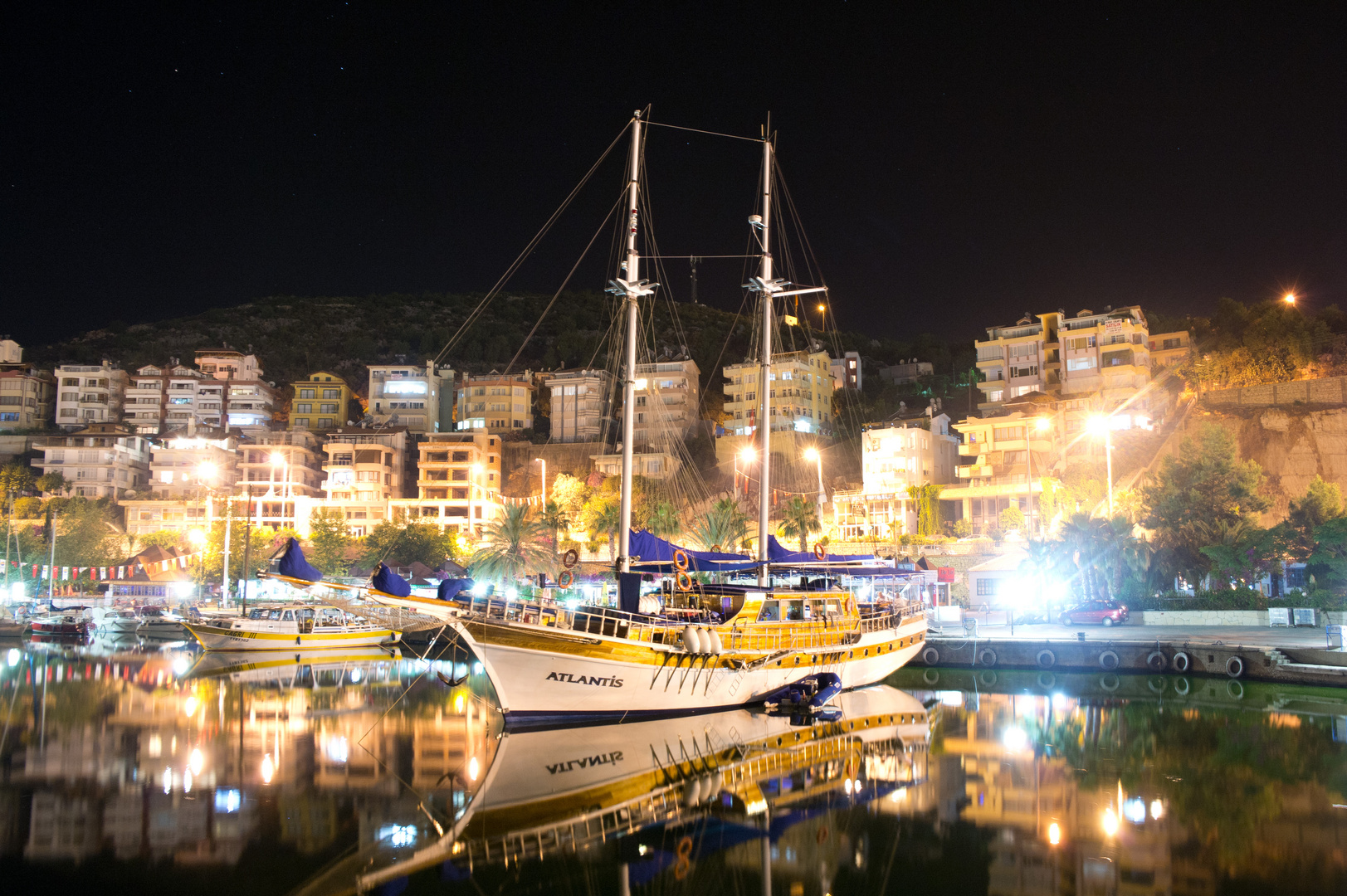 Atlantis bei Nacht