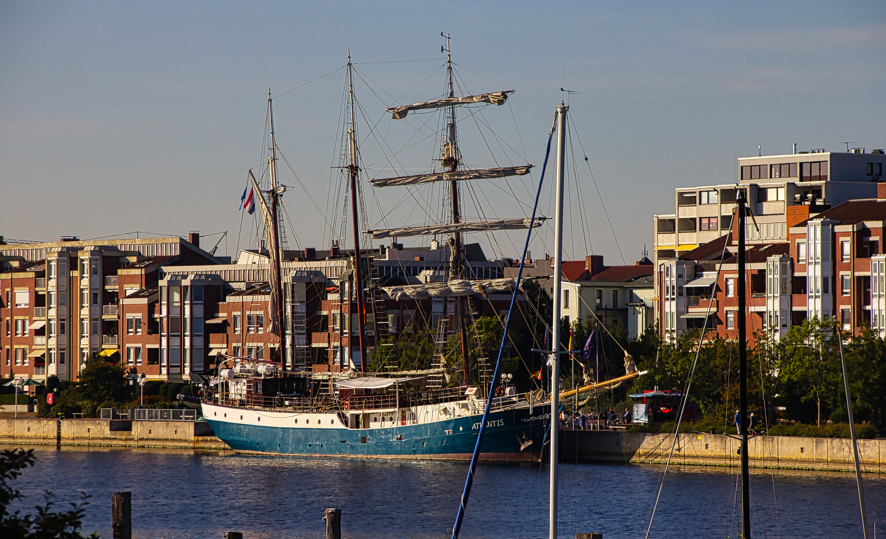 Atlantis im Hafen