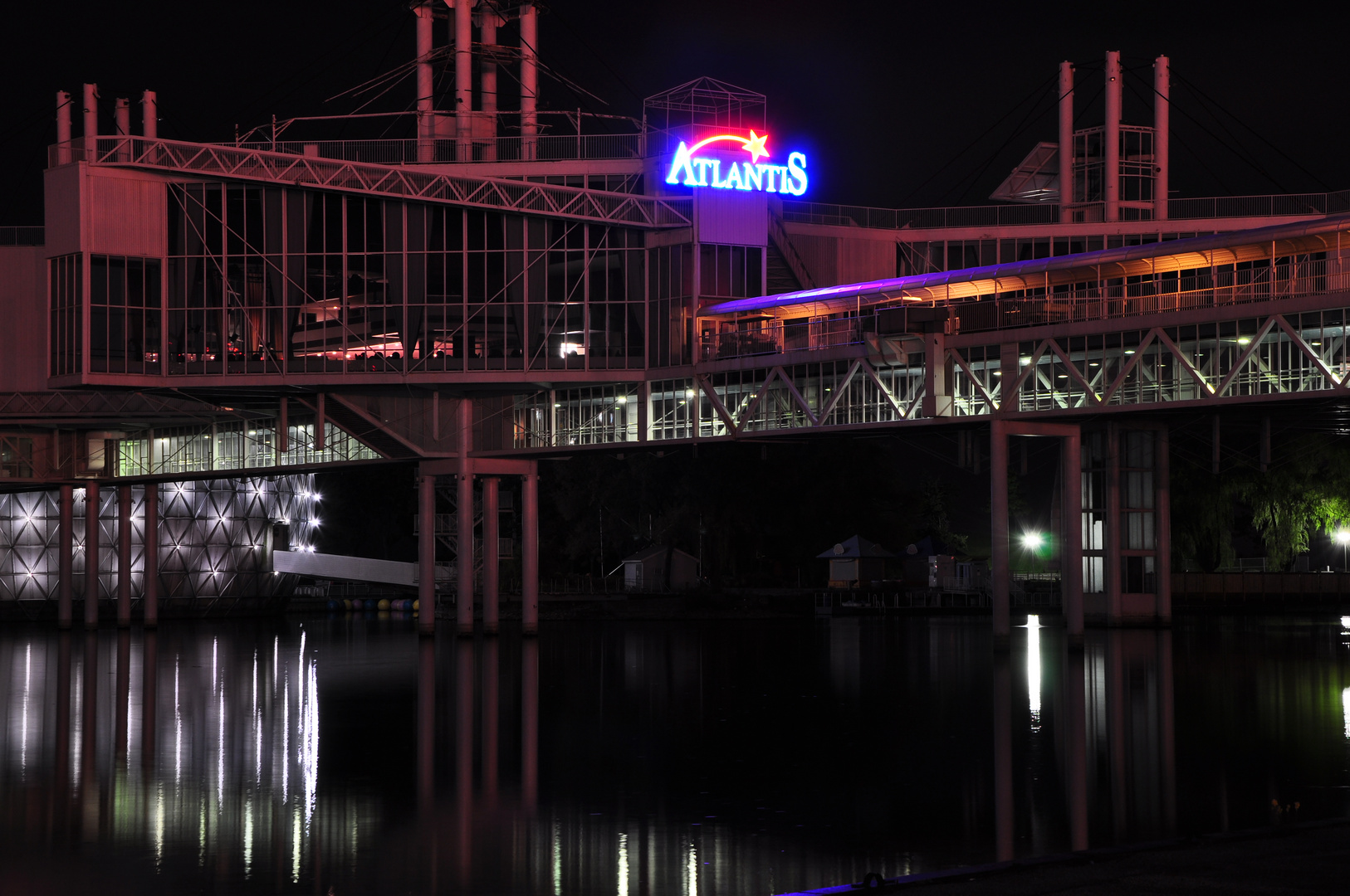 Atlantis. (Toronto, Kanada)