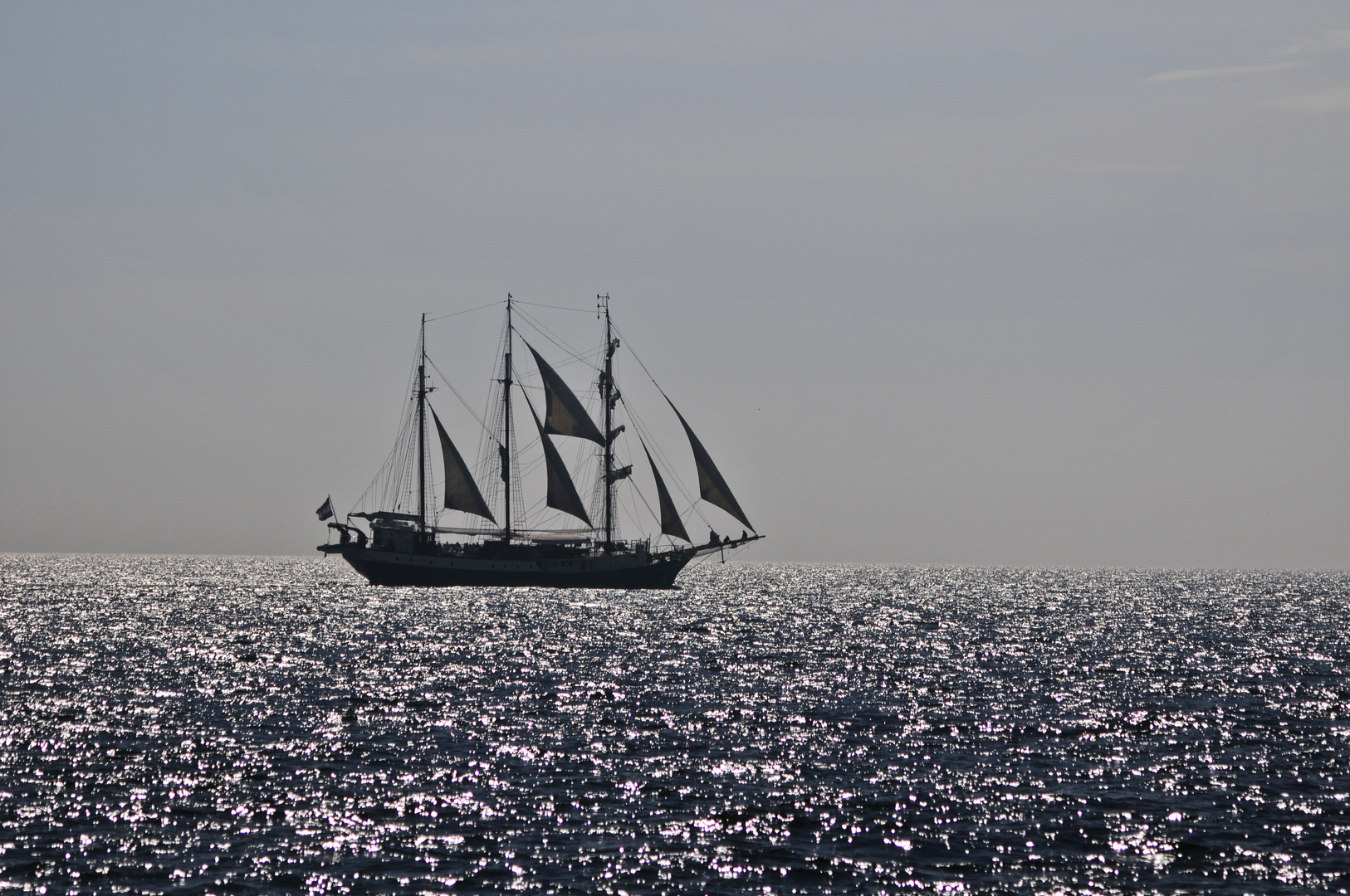 Atlantis von Helgoland kommend Richtung Cuxhafen